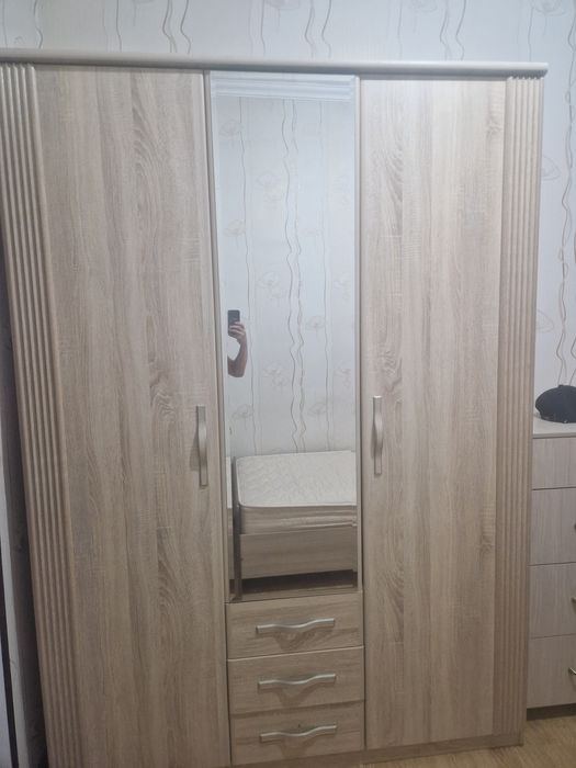 Спальный гарнитур