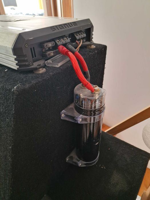 Subwoofer Auto Axton AB30 250w + AMP SE3500D + Condensator Hifonics