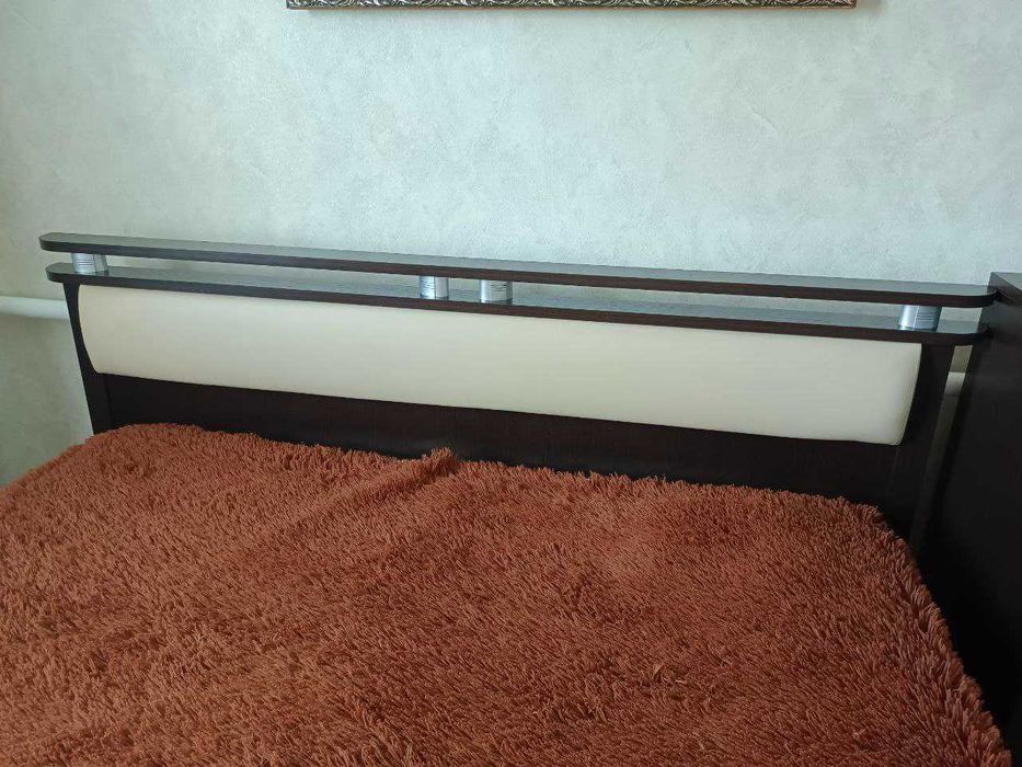 Кровать двухместная