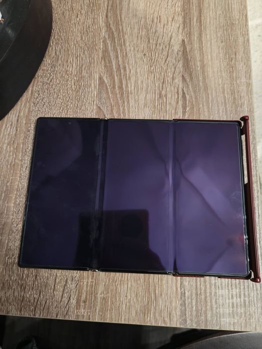Huawei Mate XT Ultimate Design Tri-Fold