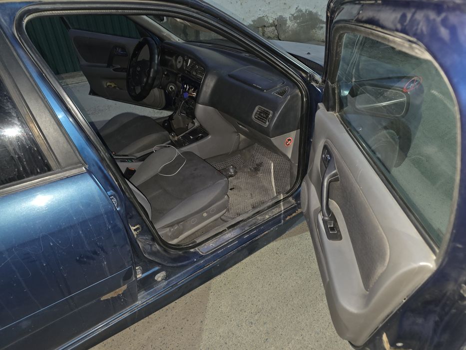 Nissan Primera 2001