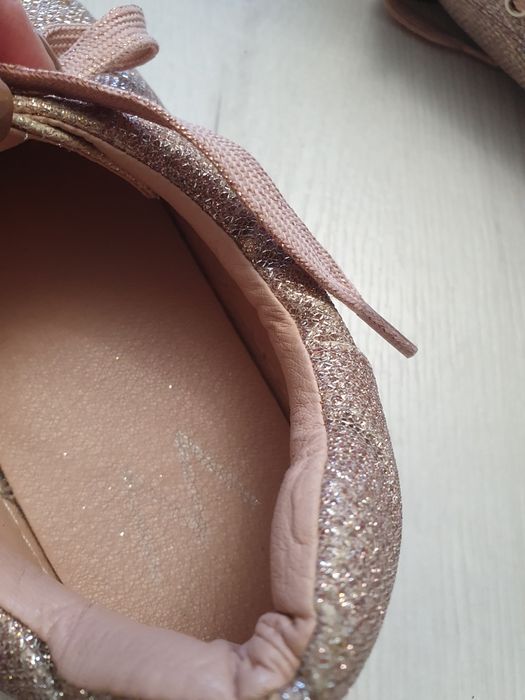 Дамски маратонки номер 38