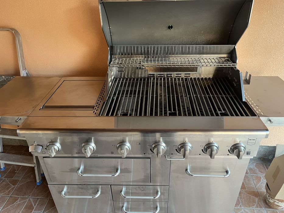 Газово барбекю като ново