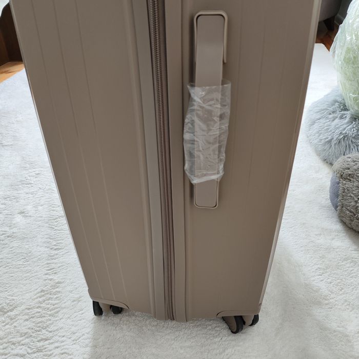 Чемоданы гелевые