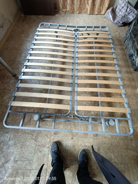 Кровать двуспальная