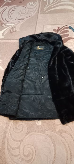 Продам норковую шубу