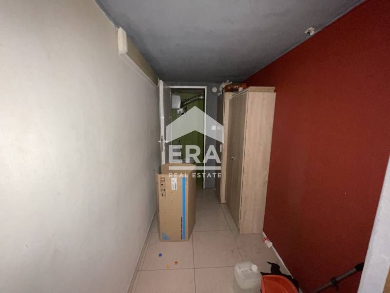 Дава се под наем Магазин в Варна, Лятно кино Тракия - 150 кв.м за 1534 € - Снимка #7