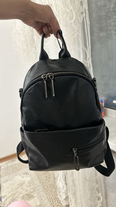 Продам Женский рюкзак