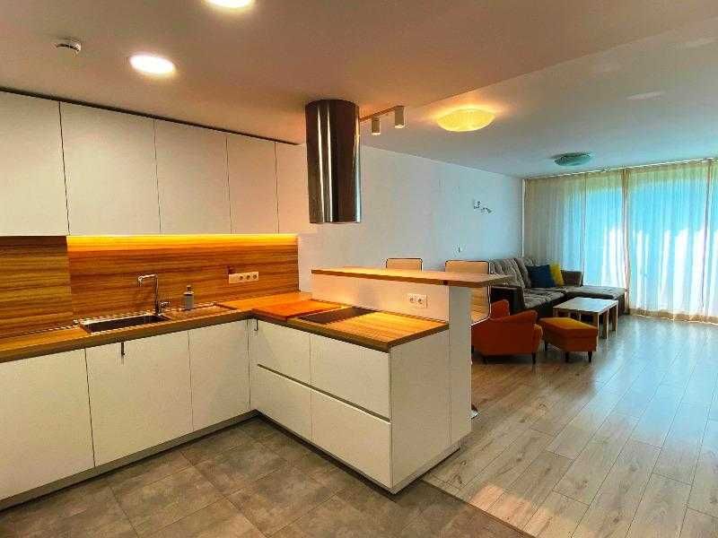 Продава се Тристаен апартамент в София, Илинден - 86 кв.м за 1652 €/кв.м - Снимка #1
