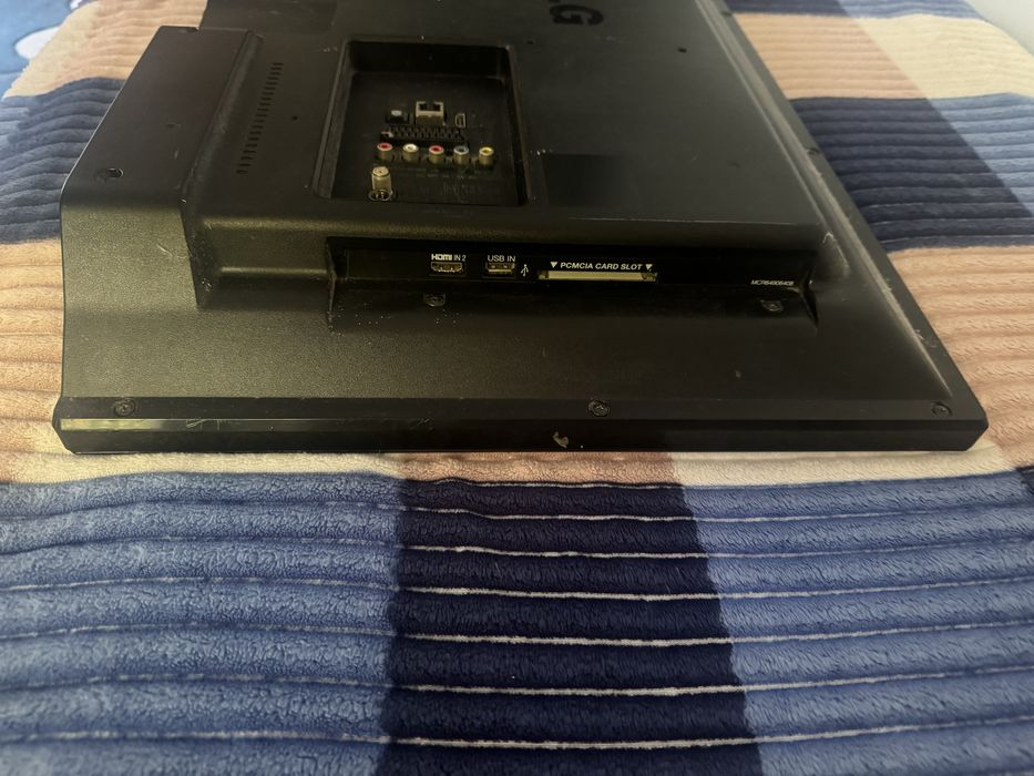 Продам телевизор