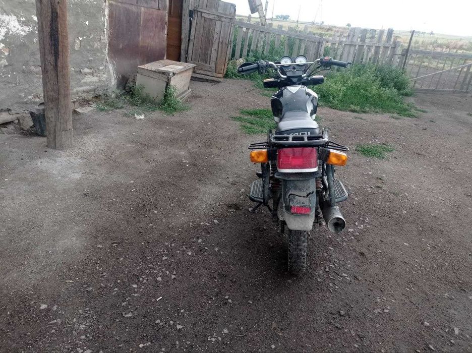 Продам мотоцикл YAQI