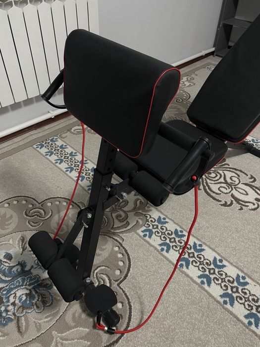 скамья для жима.