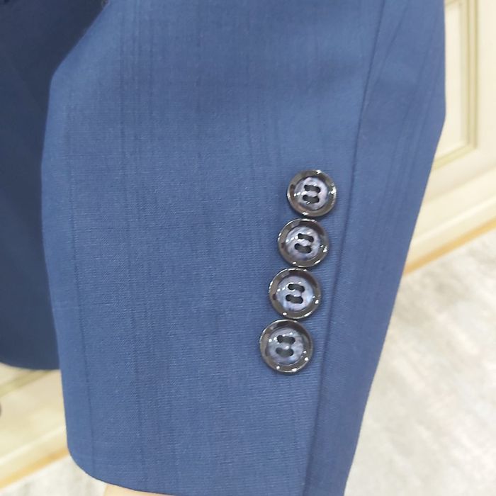 Продам Мужской костюм