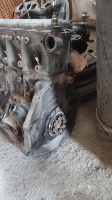 Двигатель Ауди с4 2.3