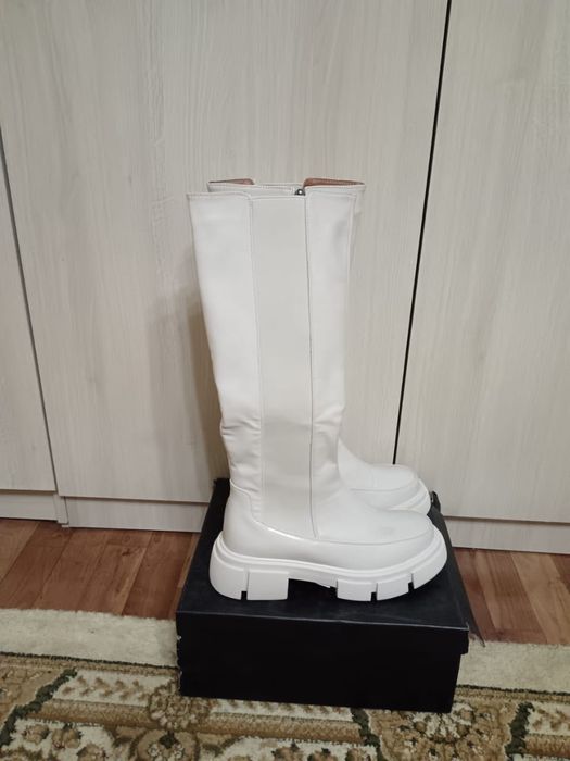 Сапоги женские новые