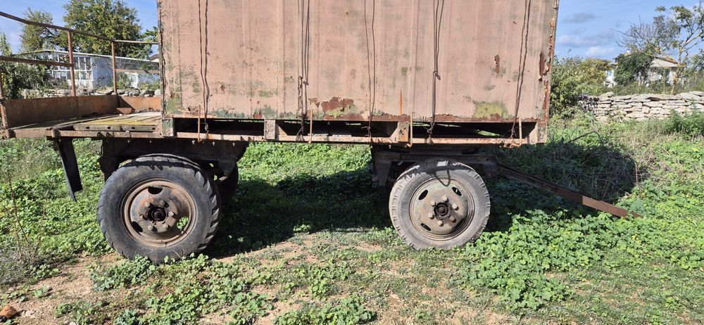 Тракторно ремарке