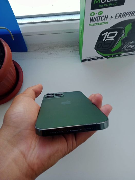 Продам айфон 13 про макс