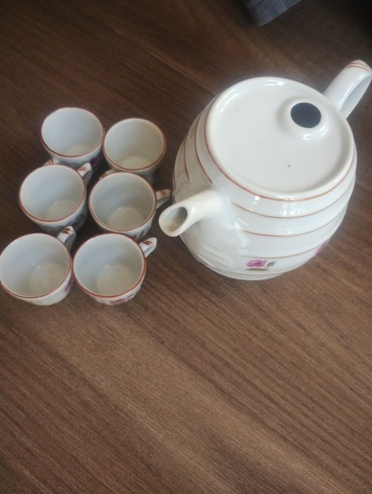 Порцеланов сервиз