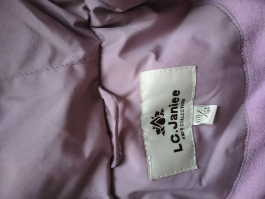 Продам разные куртки.