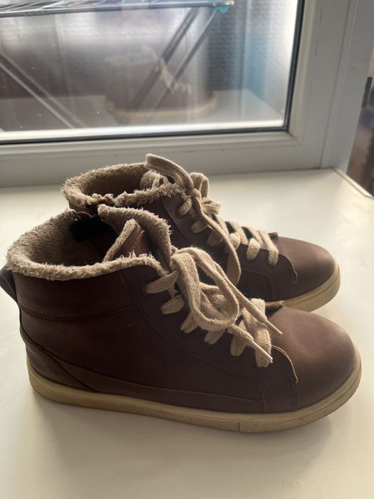 Продам осенюю обувь