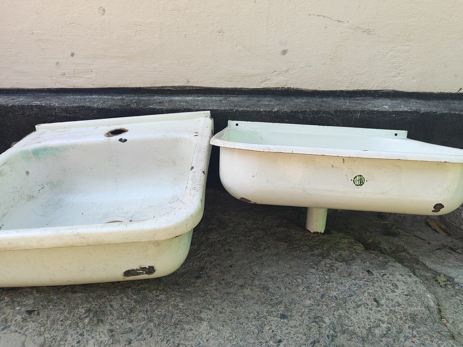 Продам 2 металлические раковины..