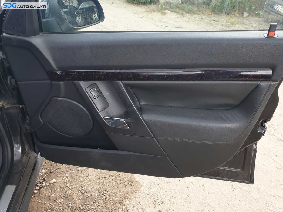 Tapiterie Capitonaj Interior Piele Neagra de pe Usa Portiera Dreapta Fata Opel Vectra C 2002 - 2008 [C6935]