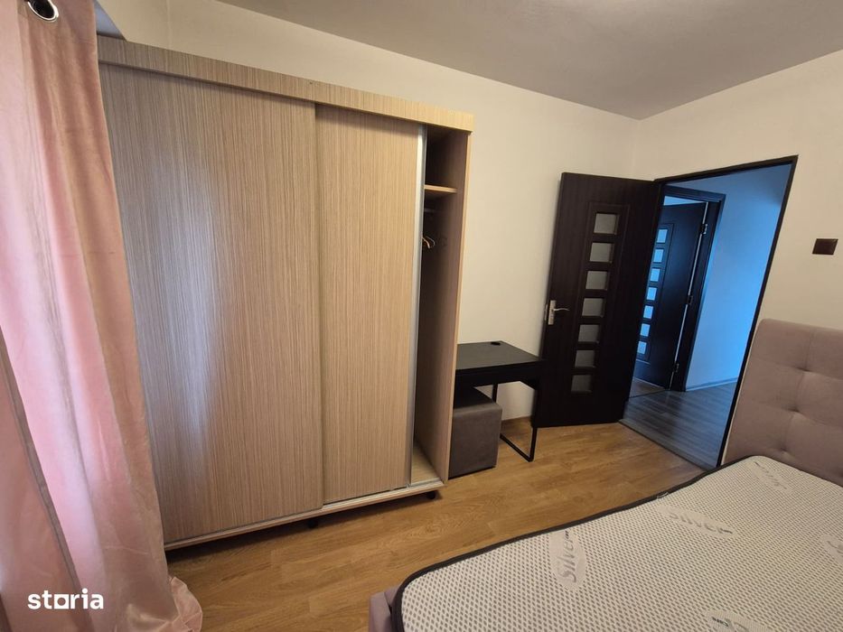 Se oferă spre închiriere apartament 3 camere, 70 mp, mobilat și utilat