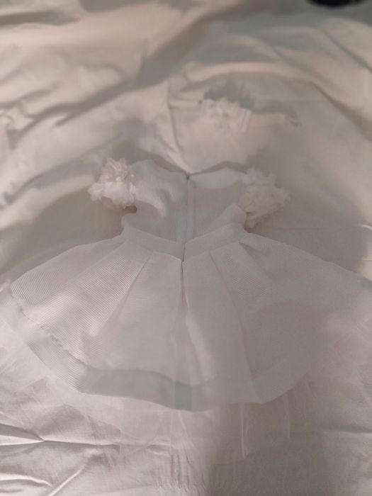 Бяла рокличка 80см.С подарък памперс гащички