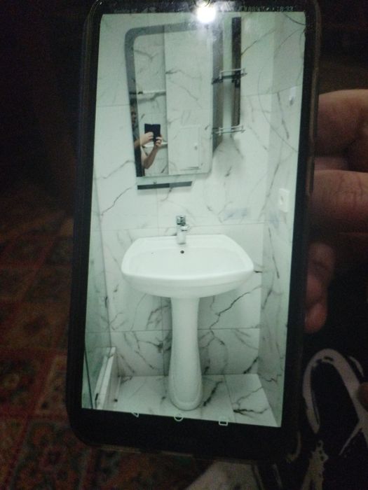 Продам раковину тюльпан