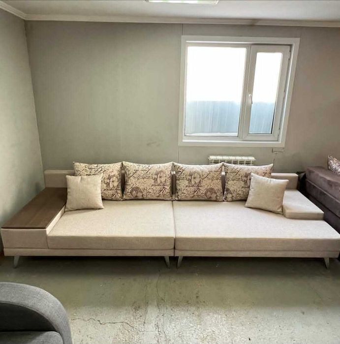 Диван не раскладной Новый