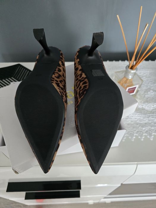 Vand pantofi stiletto leopard