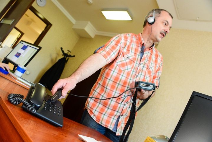 Поиск скрытых прослушивающих устройств.