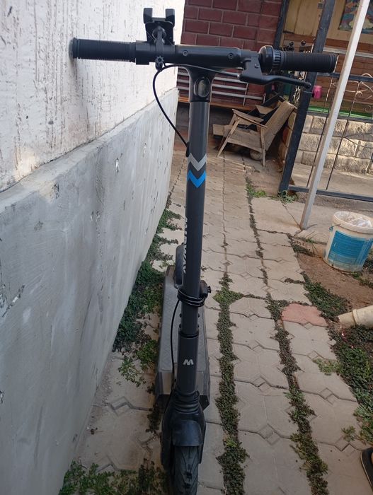 Электросамокат компании Midway