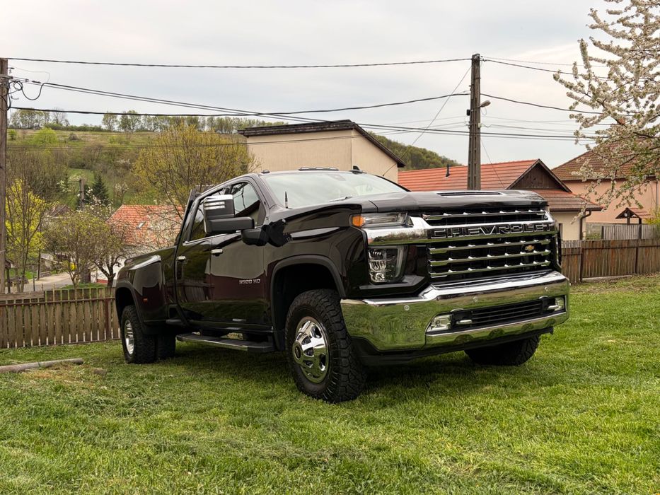 2023 Chevrolet Silverado 3500 dually