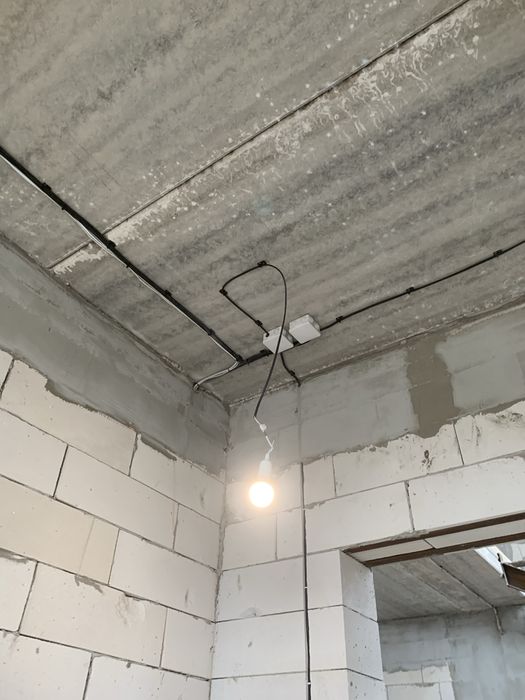 Электрик высококвалифицированный