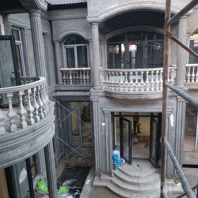 Декоративные балясины из травертина и бетона
