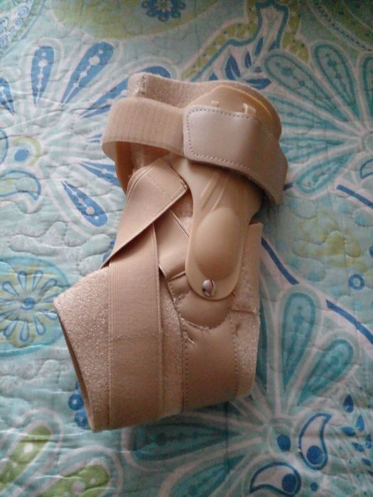 Бандаж для голеностопа