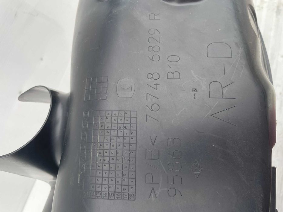 Carenaj dreapta spate Renault Zoe 1 2013-2020 stare foarte buna OE