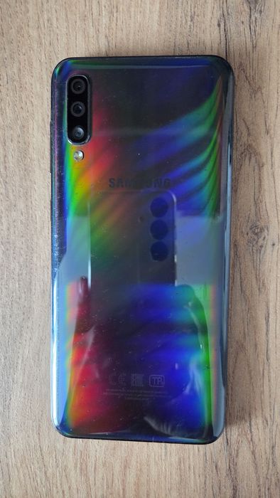 Телефон Samsung A50 128GB