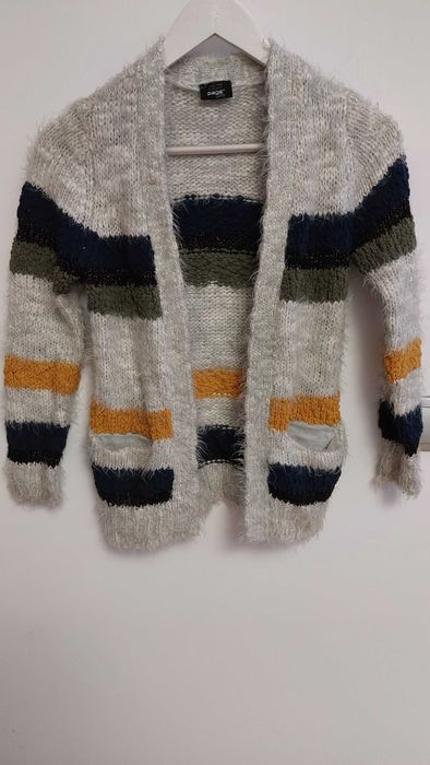 Pulover pufos 8-10 ani