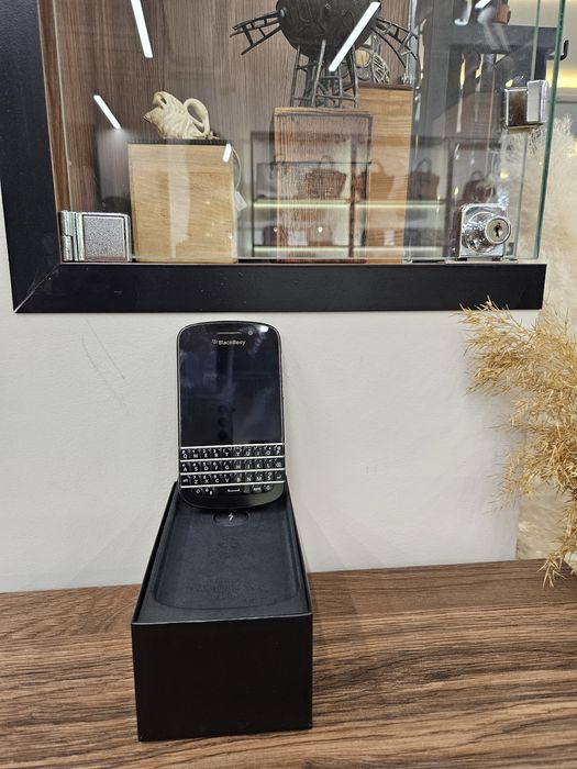 Blackberry q10 ,,
