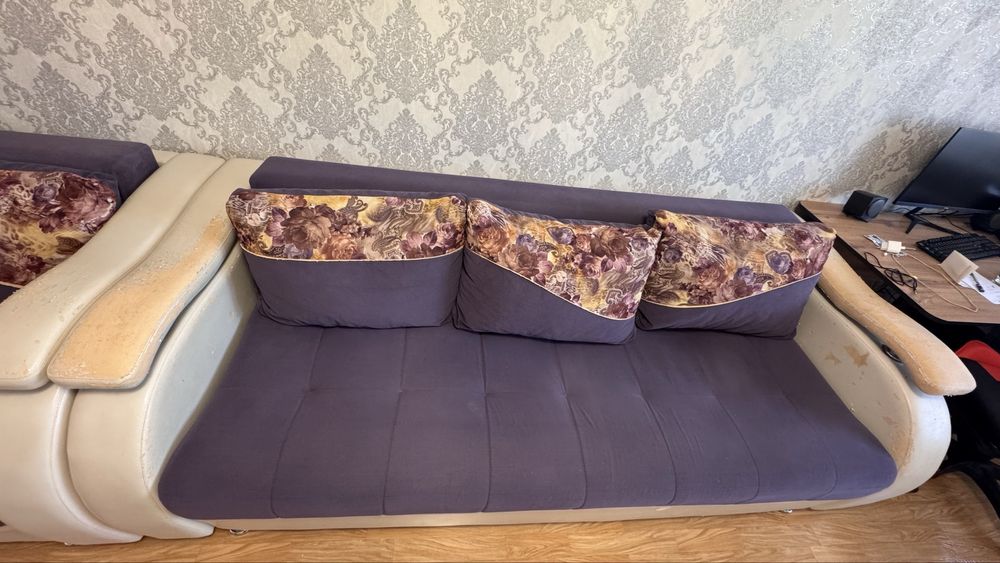 Мягкий уголок тройка