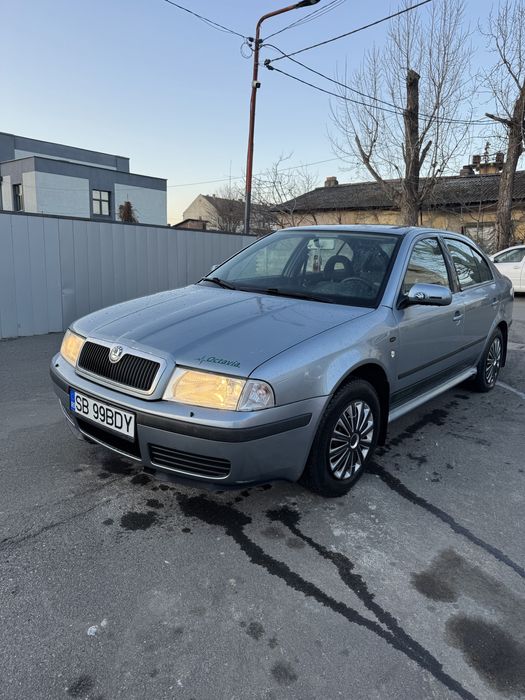 Skoda Octavia 1.6 i