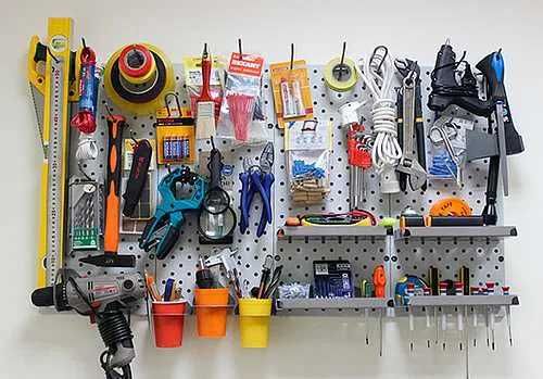 Teshilgan panel, перфопанель, do'konda ilgaklar uchun panel