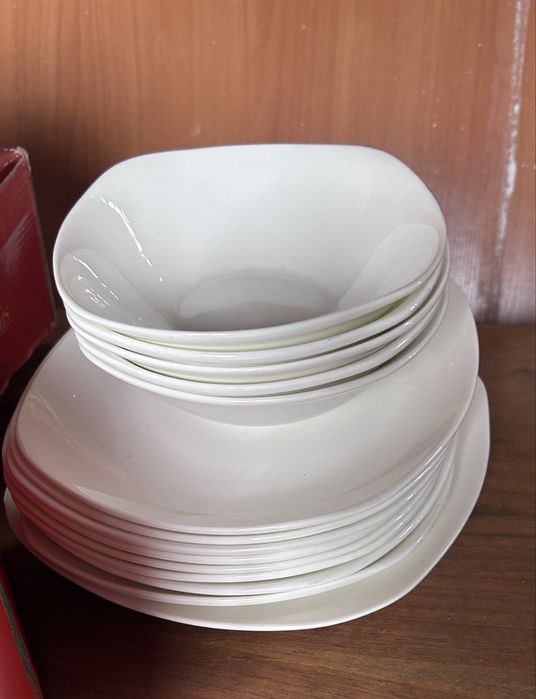 Продам тарелки в отличном состоянии