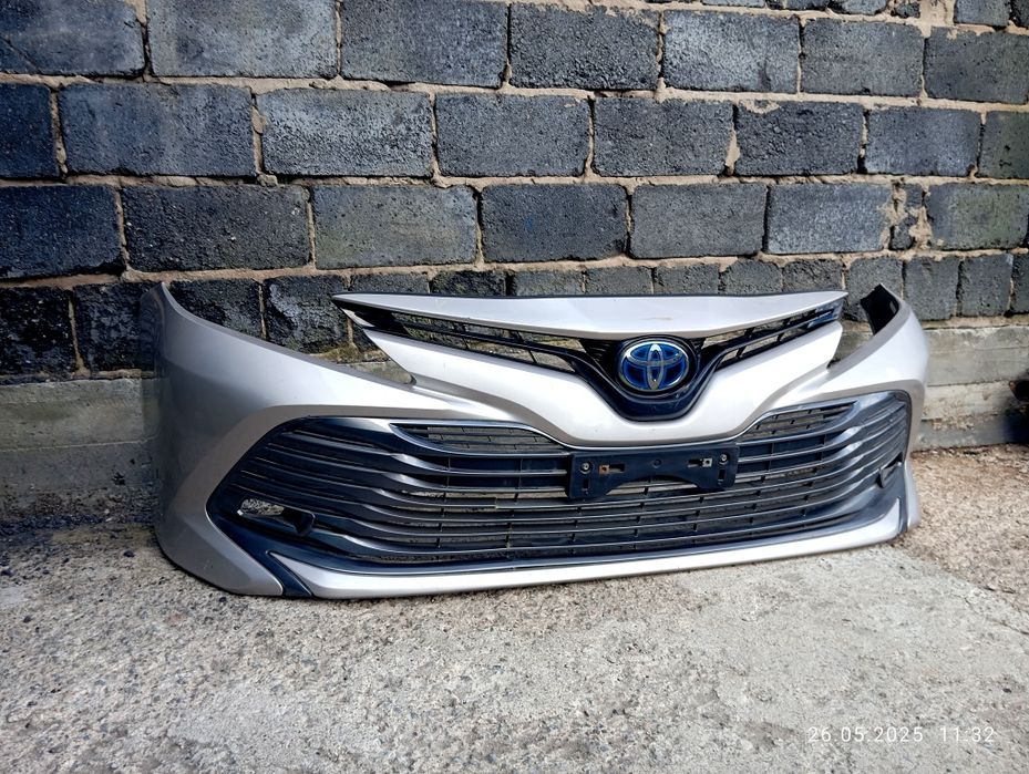 Бампер Toyota Camry 70