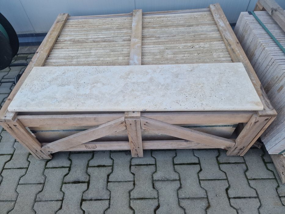 Trepte travertin 3x33x120