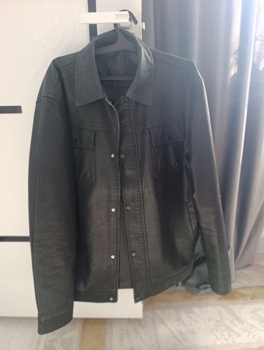 Продам кожаную куртку