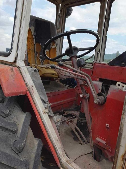 Трактор ЮМЗ 2бр.