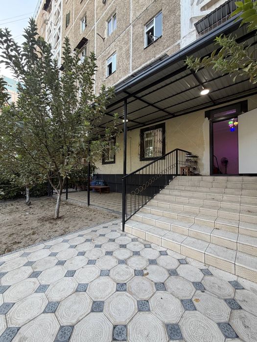 Srochna 4 xona Yunusobod 16-kv 1 etaj sotiladi 115.000